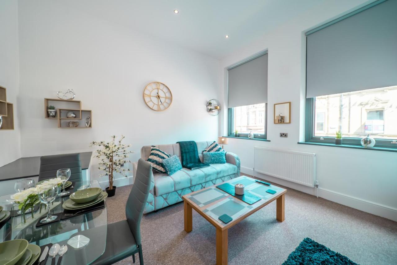 Cozy 1-Bedroom Apartment In The Heart Of Barnsley Town Centre Exterior photo